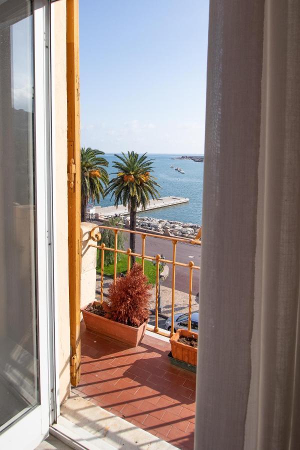Albergo Bandoni Рапалло Экстерьер фото